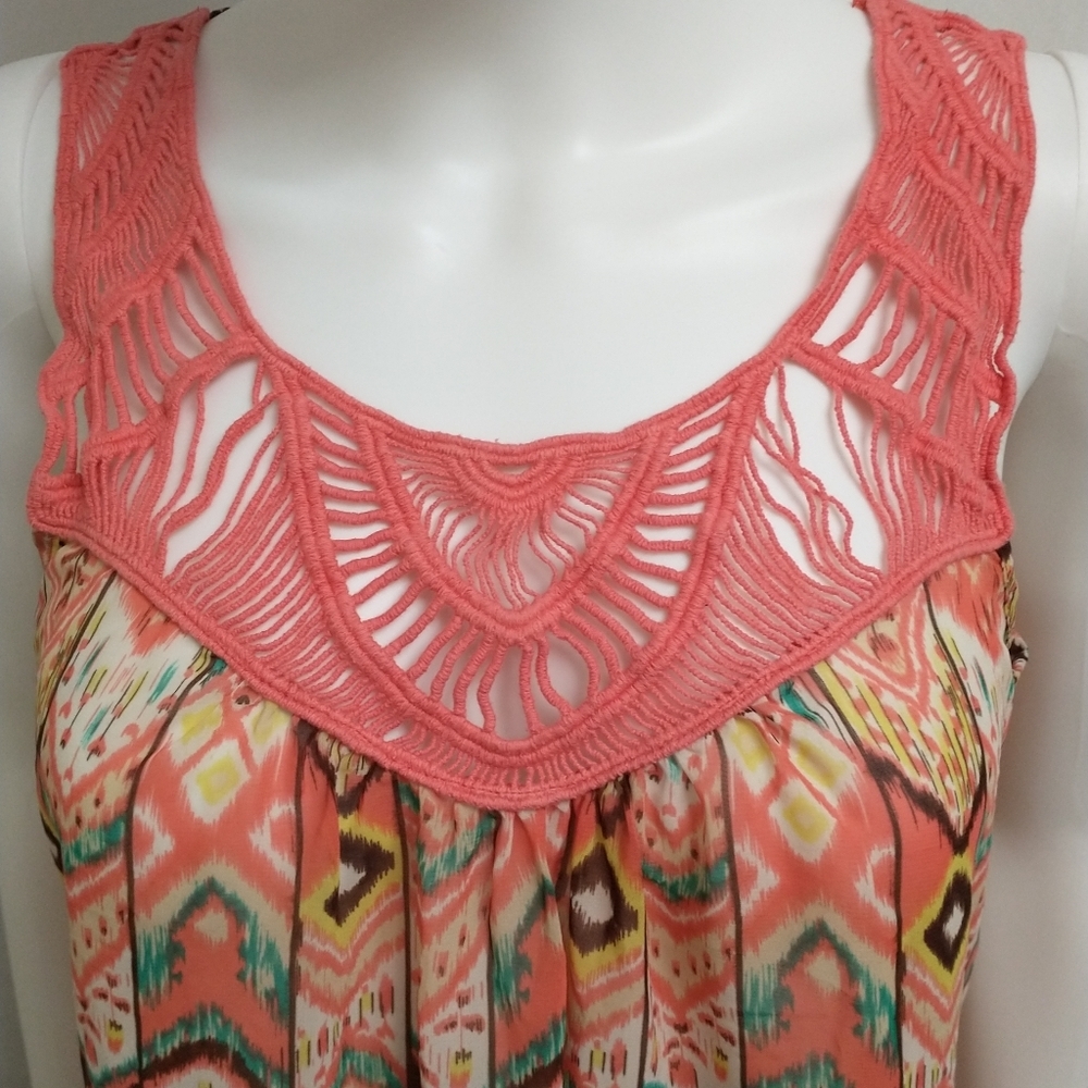 Vanity Tribal Pattern Top - Picture 7 of 7